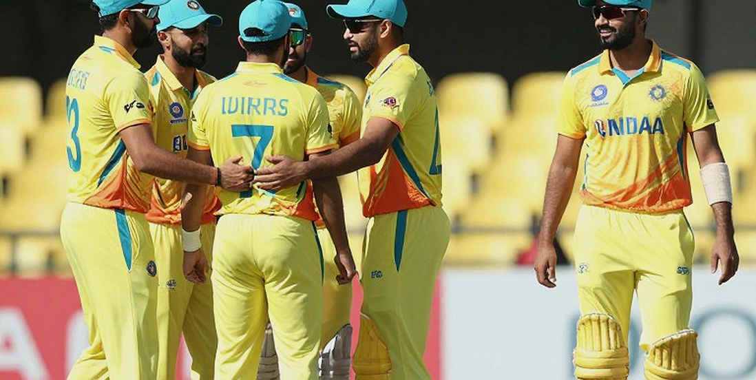 Mirpur's Empty Gallery and a 31-Day Notebook: Where the Fast Bowlers' Load Actually Piles Up