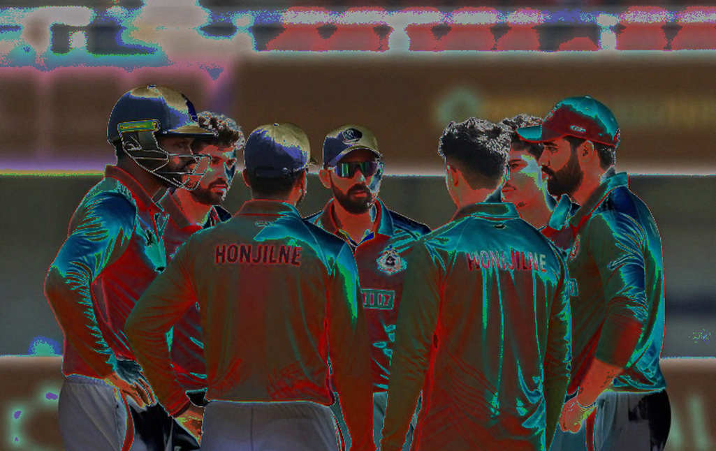 স্টিভ স্মিথের ঘাড়ের চোট: কেপ টাউনে অস্ট্রেলিয়ার ব্যাটিংয়ের নতুন পরীক্ষা