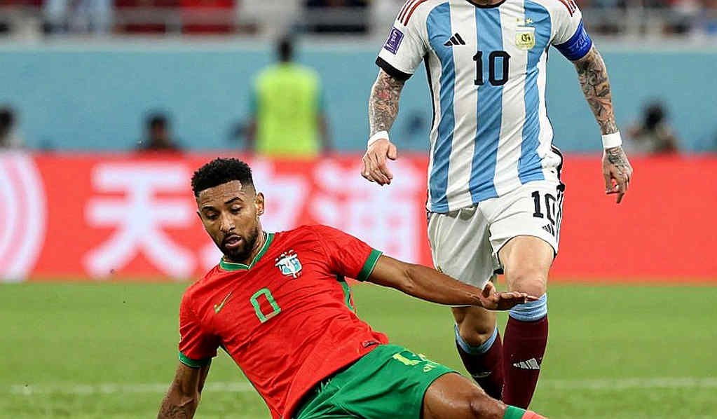 বিশ্বকাপ রেফারির 'অবদান' নিয়ে বার্সেলোনার নীরবতা: ১০০ দিন পরেও অসমাপ্ত এক বিতর্কের গল্প