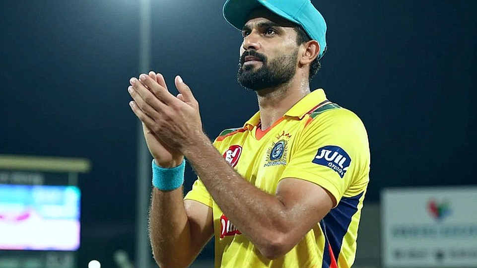 সীমানার ভেতরে একটি গাছ: দক্ষিণ আফ্রিকার মাঠ-ভূগোল আর একটি উত্তরহীন প্রশ্নের ফাঁদ