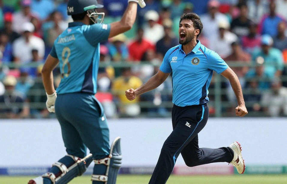 ২৪৮ রানের তাড়া, ২৩ বলে ৫৬ — শিরোনামে টপ অর্ডার, কিন্তু আসল গল্প মিডল অর্ডারের ধস