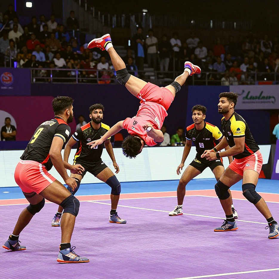 কাবাডির সেমিফাইনালের আগে ভারতের দুশ্চিন্তা: কেন ইরান ম্যাচটাই আসল পরীক্ষা কাবাডির সেমিফাইনালের আগে ভারতের দুশ্চিন্তা: কেন ইরান ম্যাচটাই আসল পরীক্ষা
